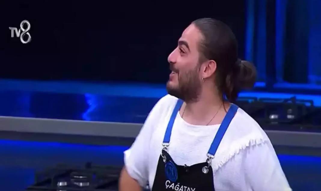 MasterChef'te Şok Anlar Mehmet Şef'e Yürüyen Çağatay'a Ne Oldu 4